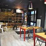 ベッド・アンド・ブレックファスト Maison Mondrian 3*