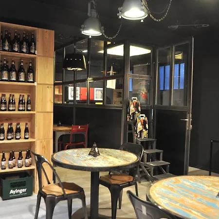 Alojamento de Acomodação e Pequeno-almoço Maison Mondrian 3*