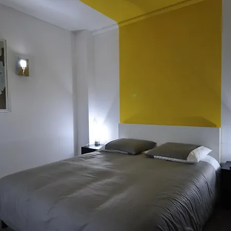 Maison Mondrian Bed & Breakfast *