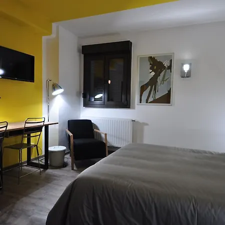 Maison Mondrian Panzió Mulhouse