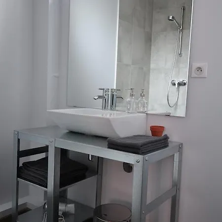 Alojamento de Acomodação e Pequeno-almoço Maison Mondrian 3*